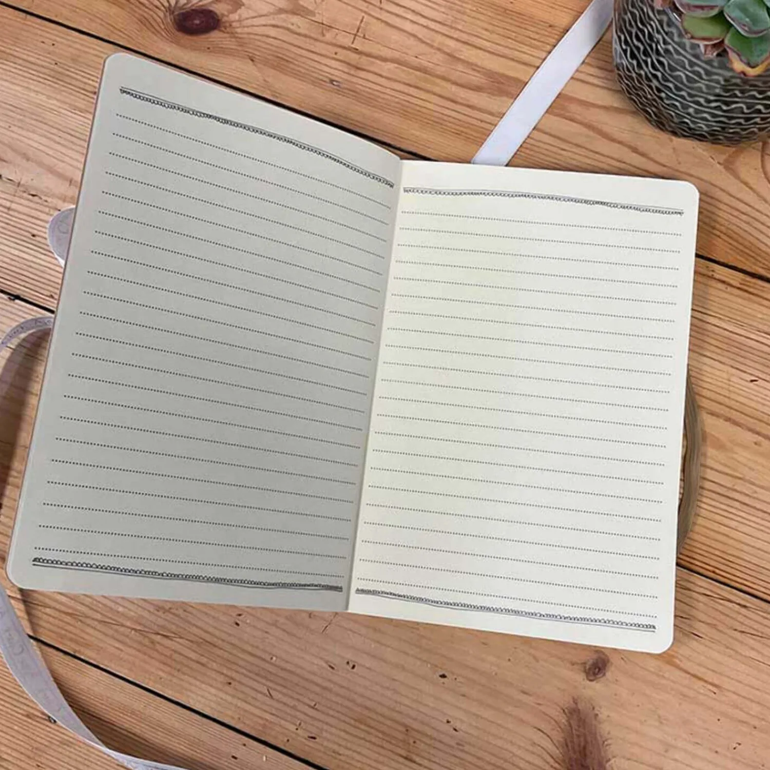 Alex Clark Large Chunky Notebook - Bees