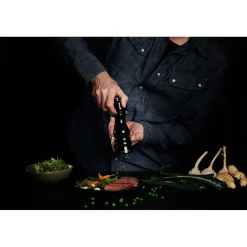 Cole u0026 Mason Cole & Mason London 18cm Beech Wood Pepper Mill - Gloss Black