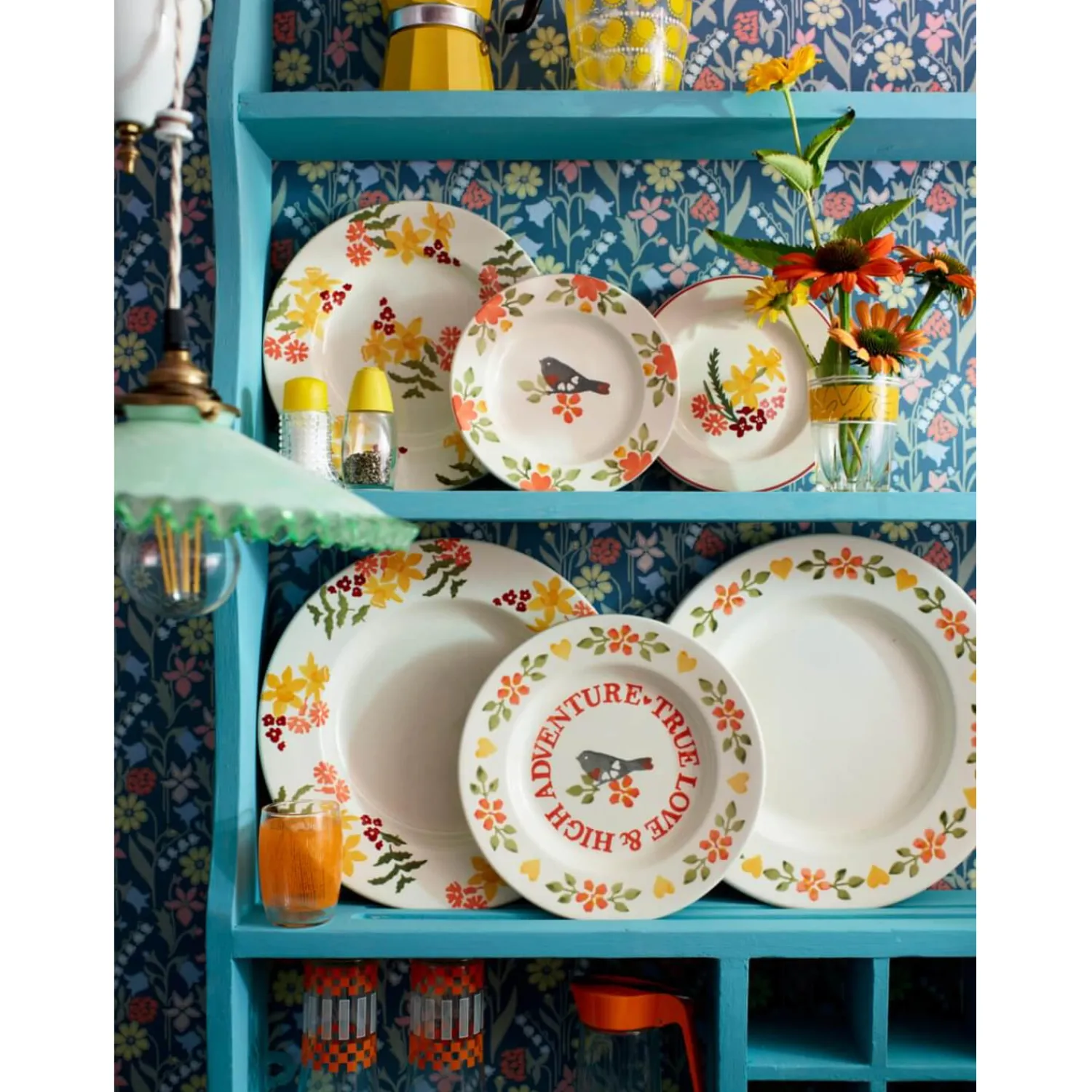EMMA BRIDGEWATER Earthenware 6 1/2" Plate - Lovebirds Coral