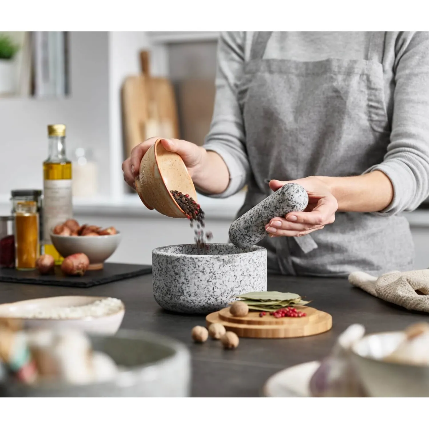 Joseph Joseph Dash Granite Pestle & Mortar with Bamboo Lid