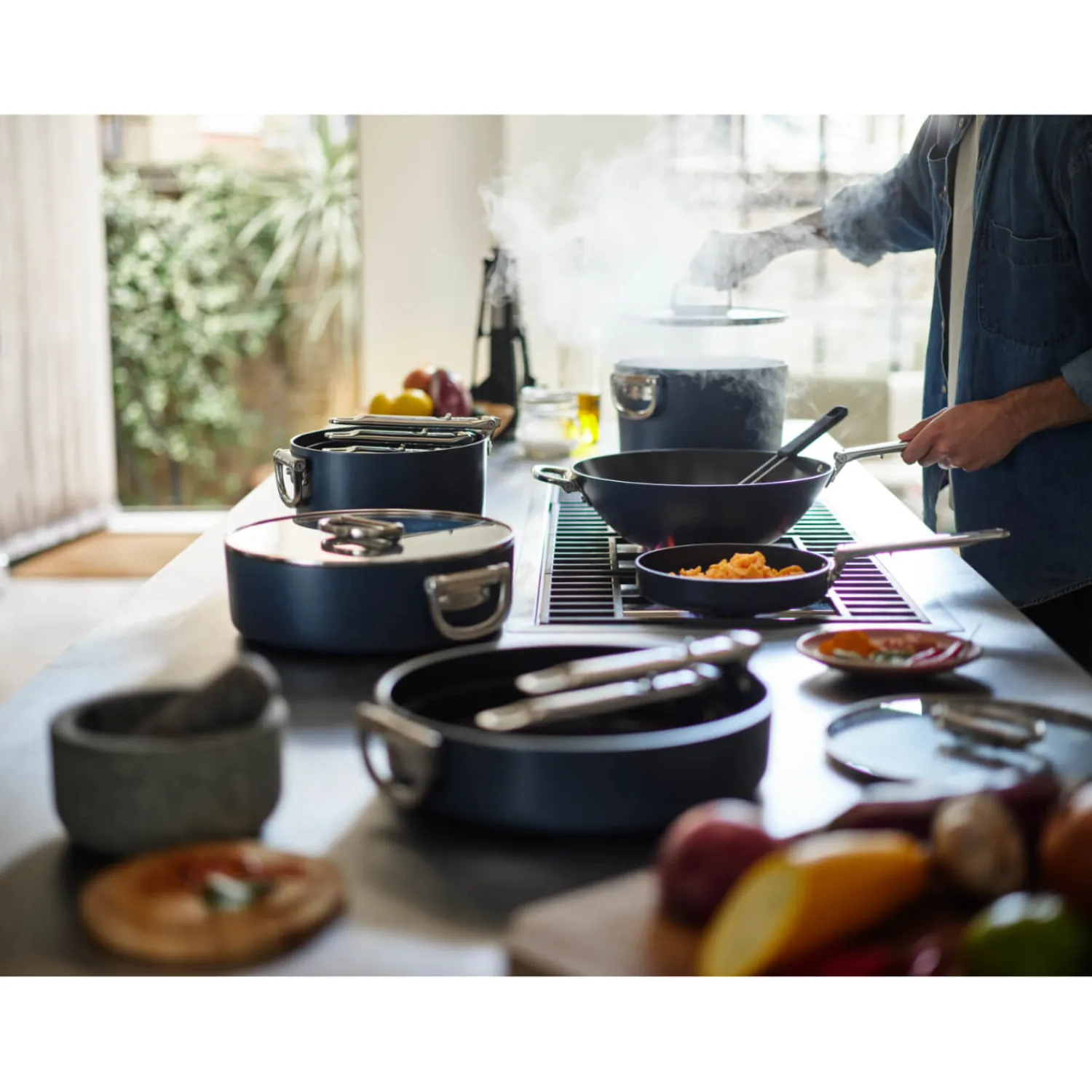 Joseph Joseph Space 25cm Non-Stick Folding Handle Stock Pot & Lid - Midnight Blue