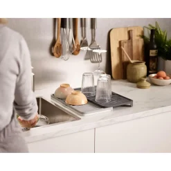 Joseph Joseph Tier Expandable Draining Mat - Grey