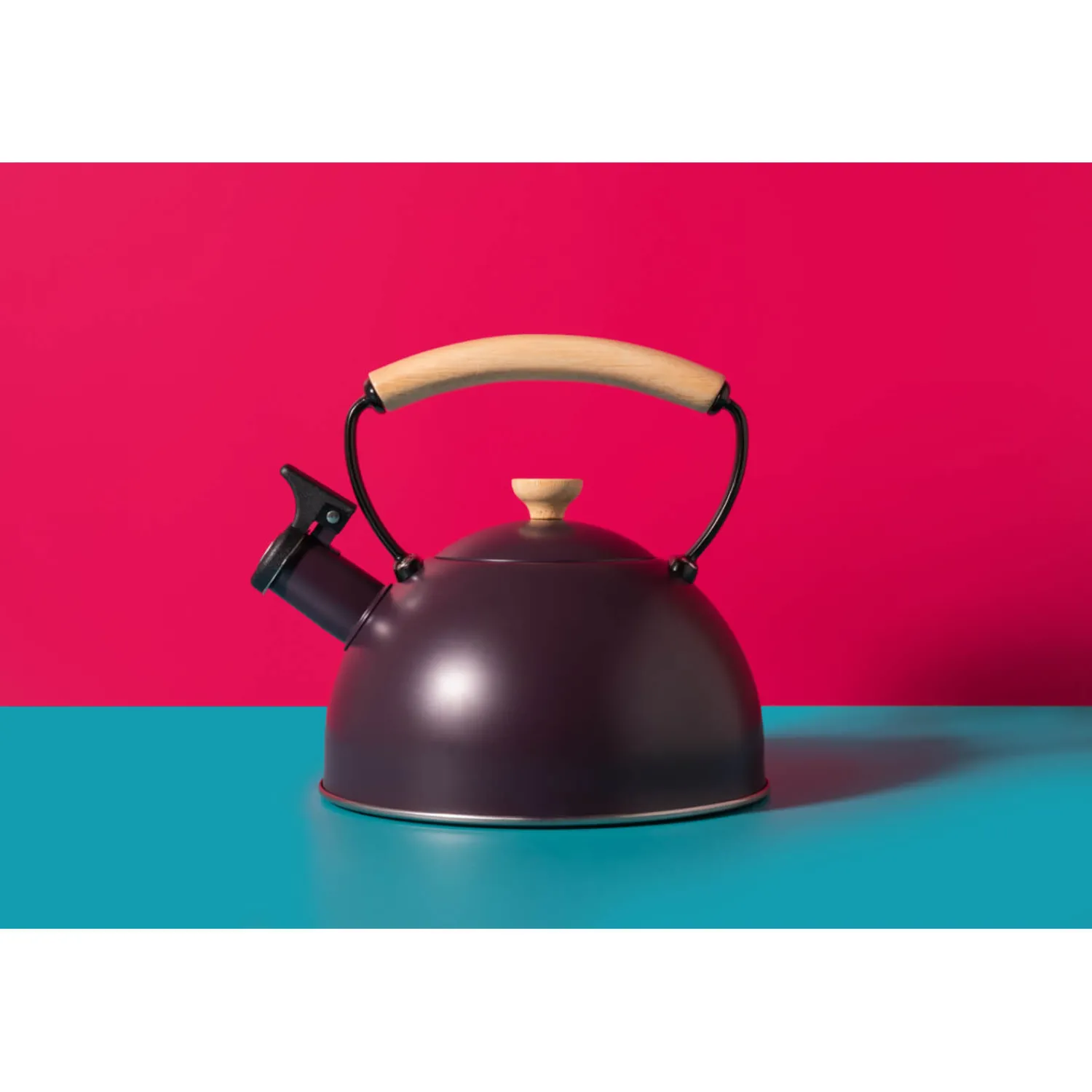La Cafetiere La Cafetière 1.6 Litre Stovetop Whistling Kettle - Purple