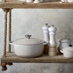 Le Creuset Classic Salt Mill - Meringue