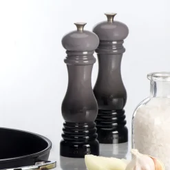 Le Creuset Classic Salt Mill - Flint