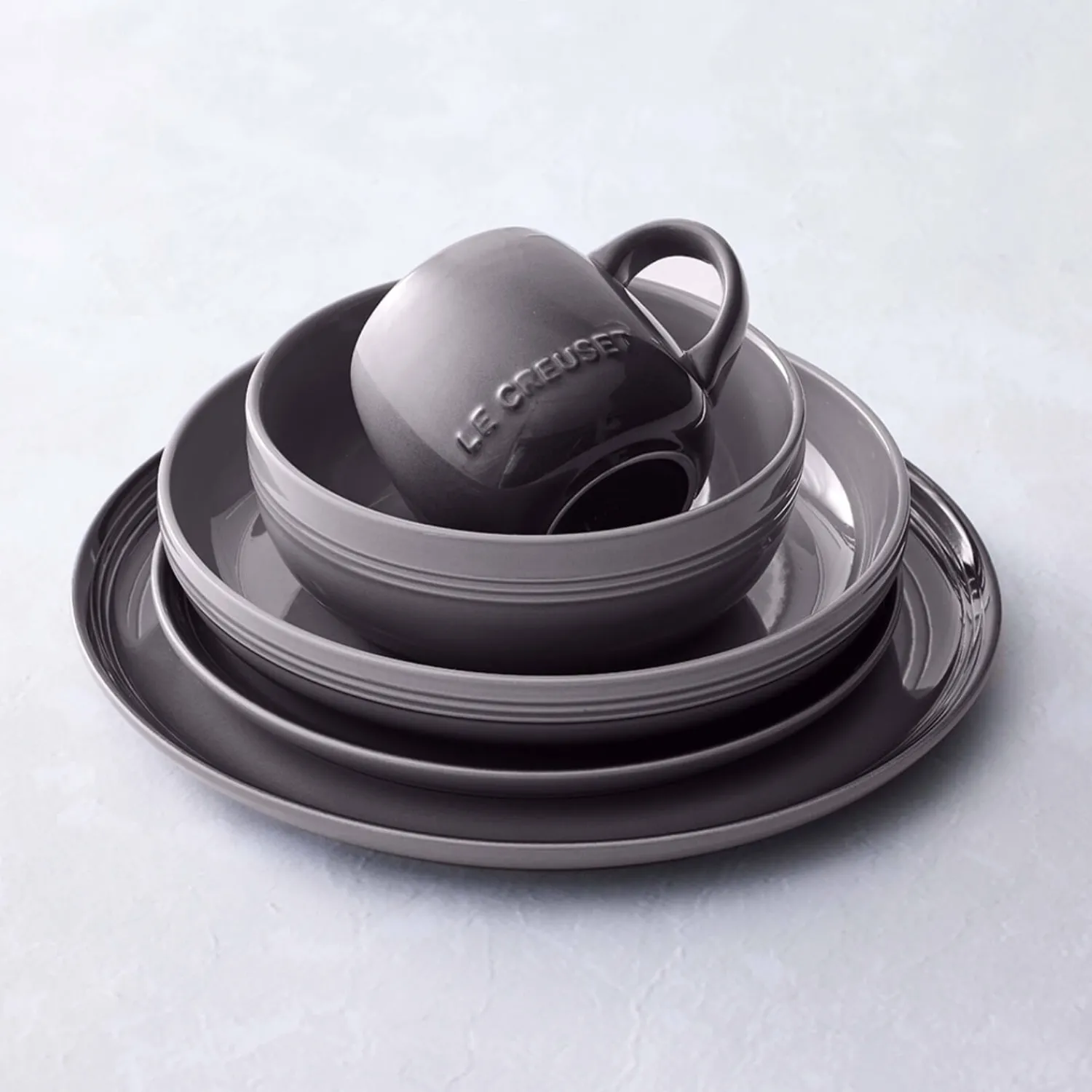 Le Creuset 27cm Stoneware Coupe Dinner Plate - Flint