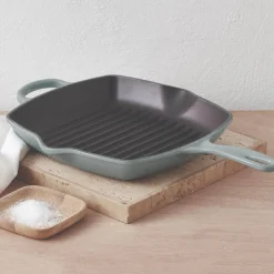 Le Creuset Signature Cast Iron 26cm Square Grillit - Sea Salt