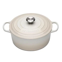Le Creuset Signature Cast Iron 22cm Round Casserole - Meringue