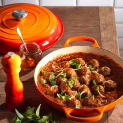 Le Creuset Signature Cast Iron 26cm Shallow Casserole - Volcanic