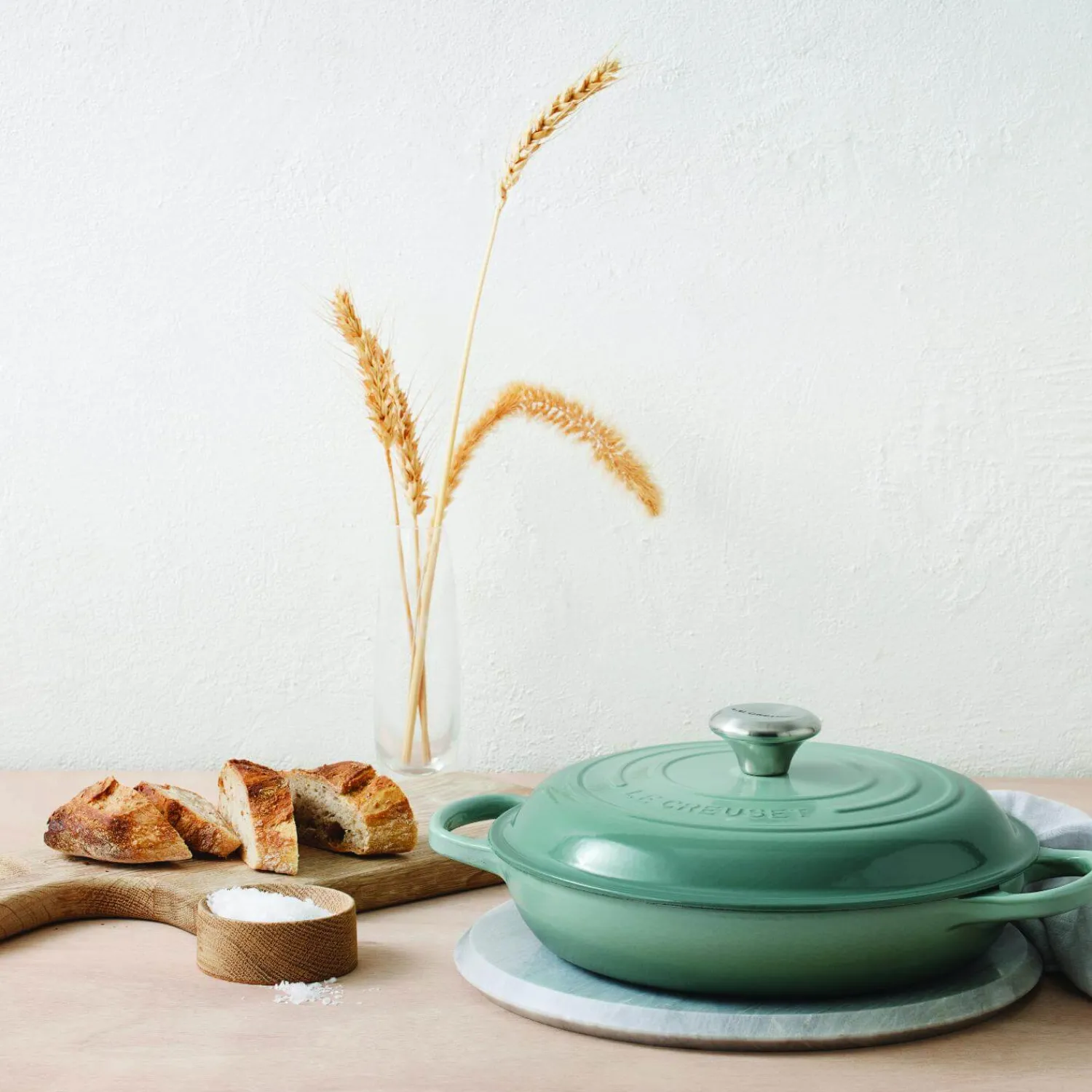 Le Creuset Signature Cast Iron 26cm Shallow Casserole - Sea Salt