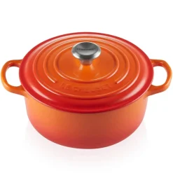 Le Creuset Signature Cast Iron 24cm Round Casserole - Volcanic
