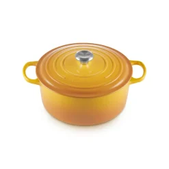 Le Creuset Signature Cast Iron 28cm Round Casserole - Nectar