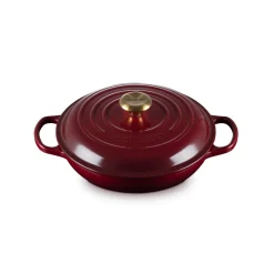 Le Creuset Signature Cast Iron 26cm Shallow Round Casserole - Garnet