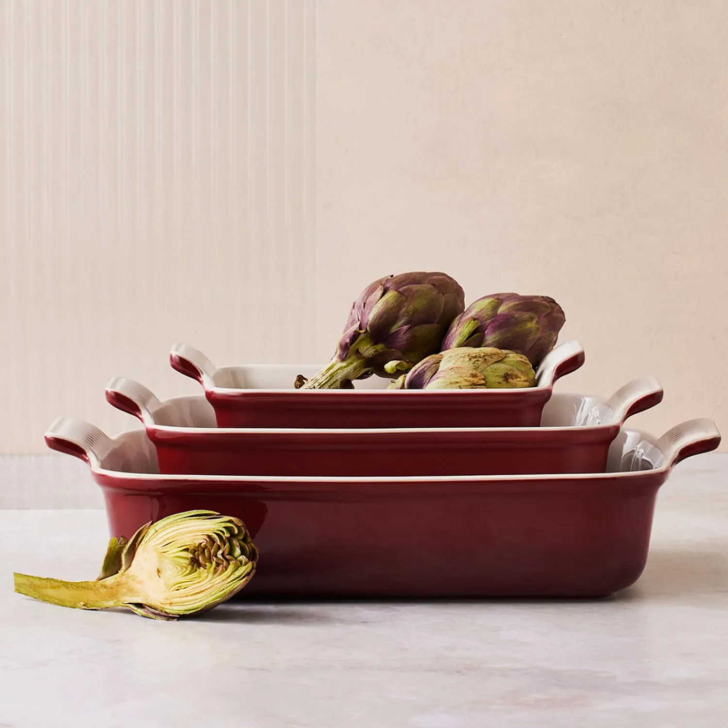 Le Creuset Stoneware Heritage 32cm Rectangular Deep Dish - Garnet