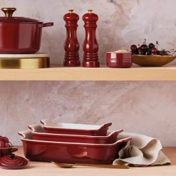 Le Creuset Stoneware Heritage 19cm Rectangular Deep Dish - Garnet
