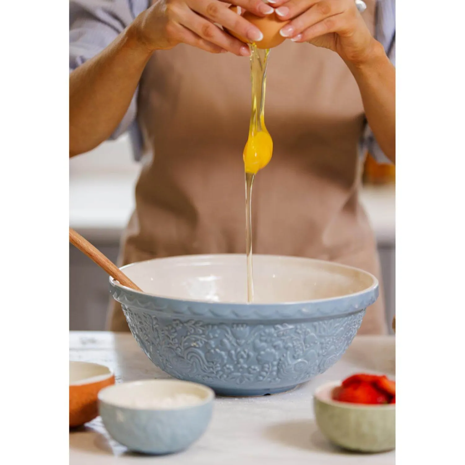Mason Cash Stoneware Home To Roost S18 26cm Mixing Bowl - Blue