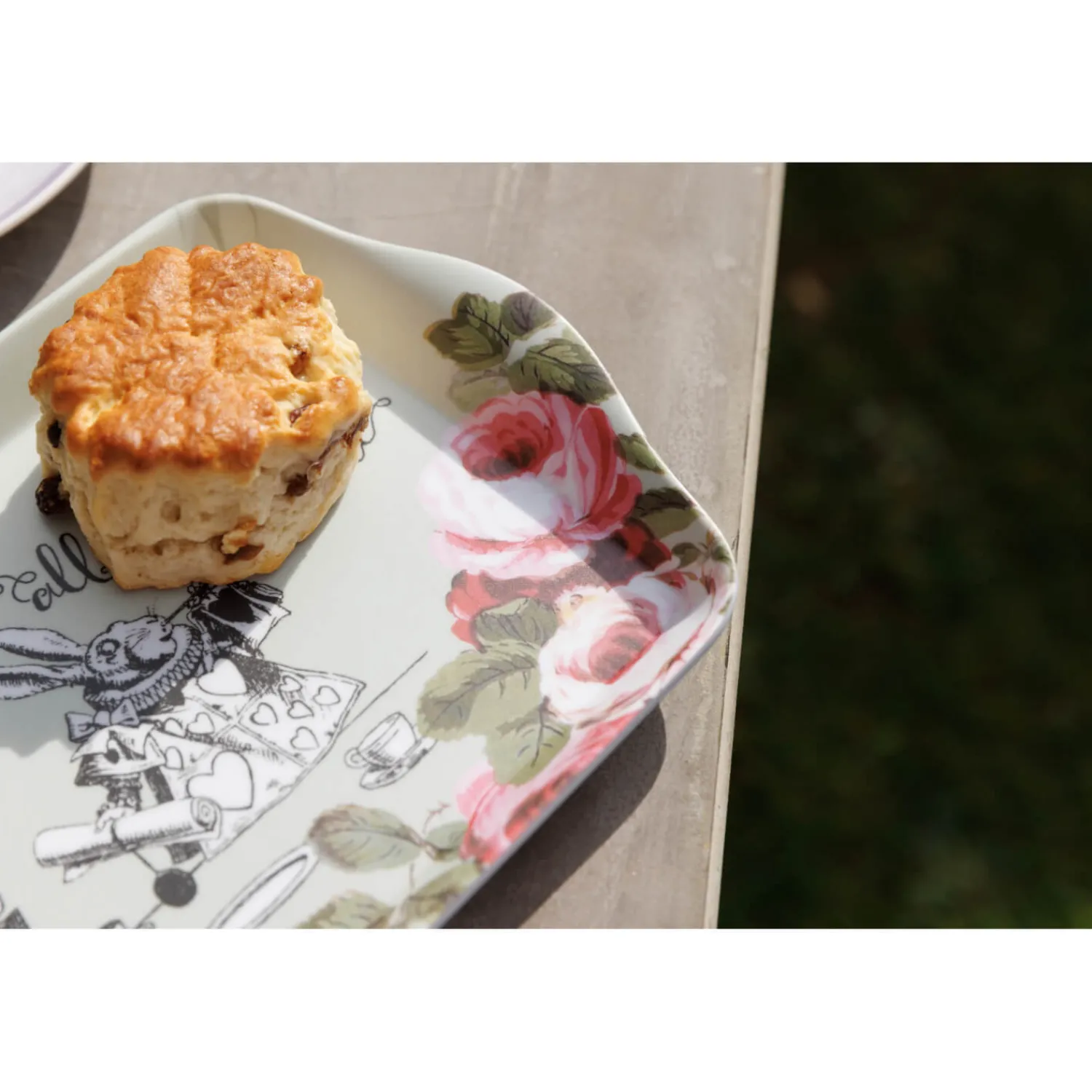 Alice in Wonderland Mikasa V&A Melamine Sandwich Tray