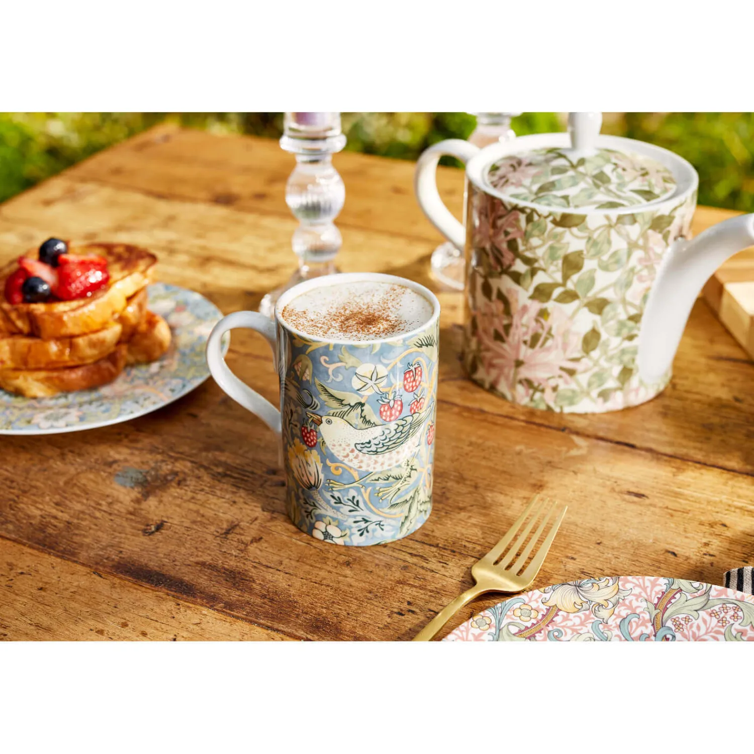 Morris u0026 Co Morris & Co Strawberry Thief 340ml Porcelain Mug - Indigo