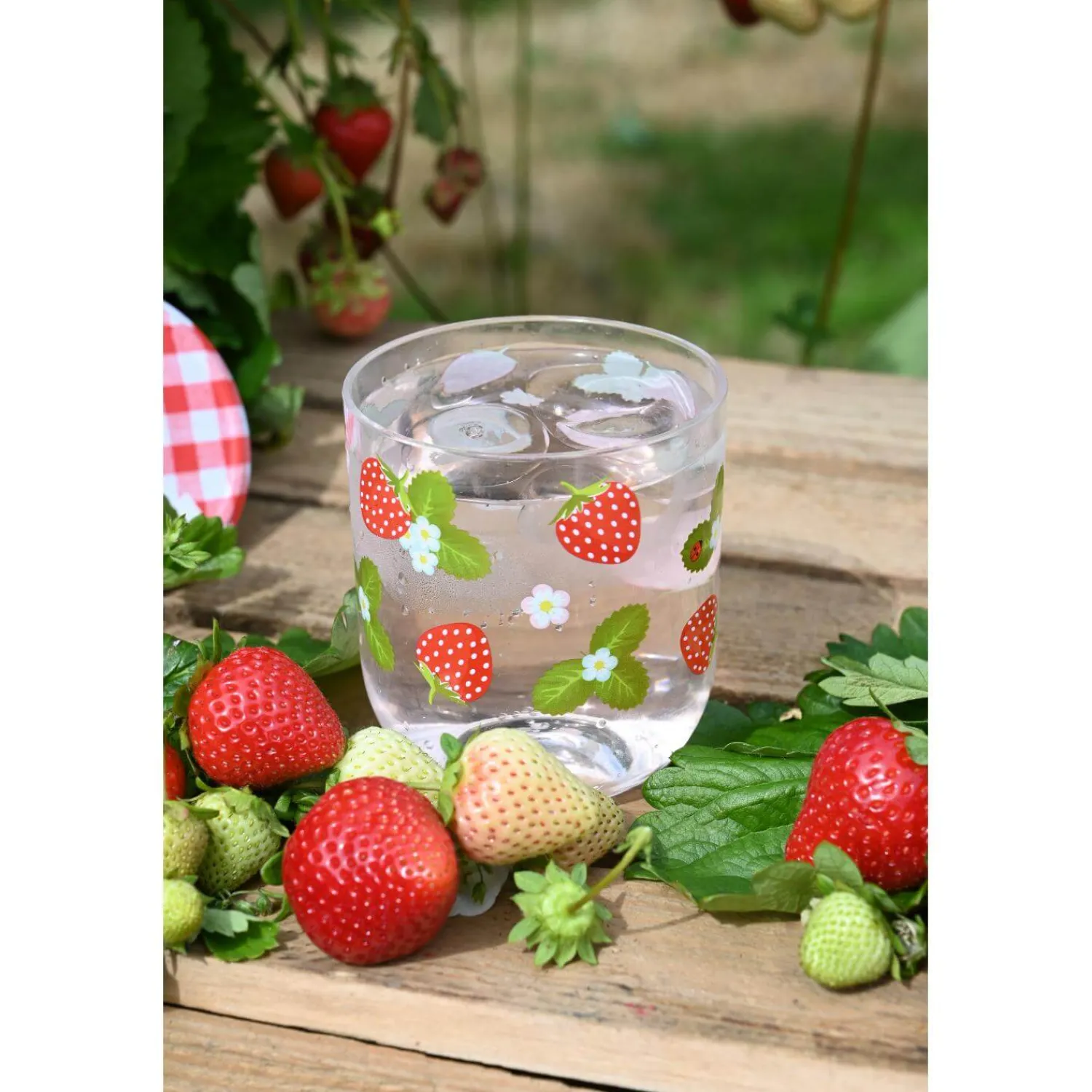 NAVIGATE Strawberries & Cream Reusable Decorated Tumbler