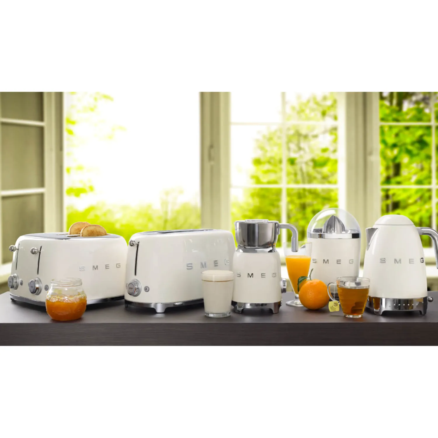Smeg Mini Kettle & 2 Slice Toaster Set - Cream