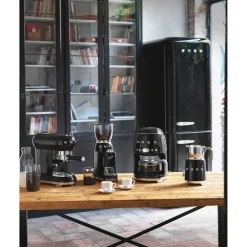 Smeg 50's Style Retro MFF11 Milk Frother - Black