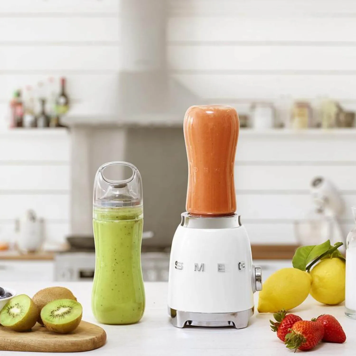 Smeg 50's Style Retro PBF01 Personal Blender - White