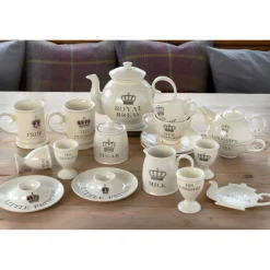 TUFTOP Majestic Coronation 2-Piece Stoneware Cream Egg Cup Set
