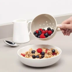 Zeal Berry 10cm Melamine Colander with Handle - Cream